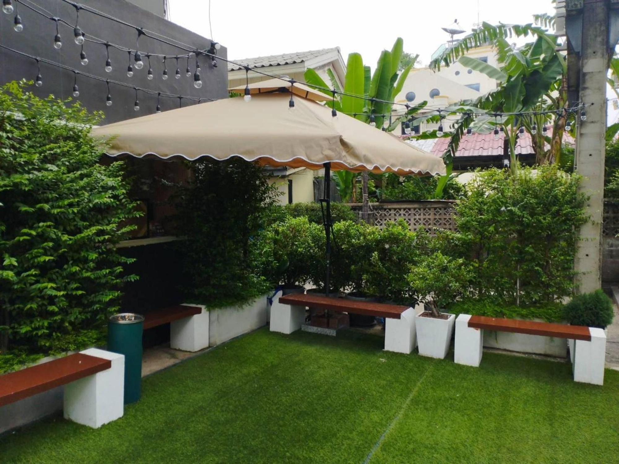 Oyo 75446 Travis Inthamara 49 Bangkok Exterior foto
